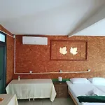 Eva Duplex Affittacamere 4*