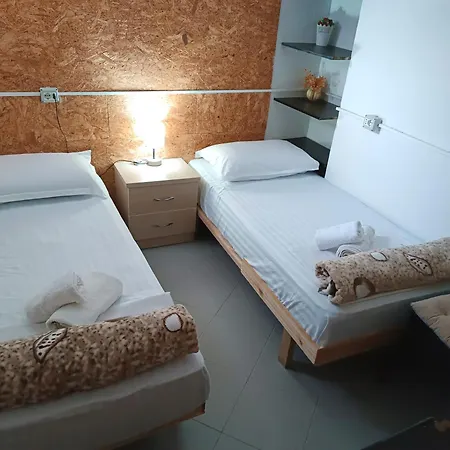 Eva Duplex Affittacamere 4*