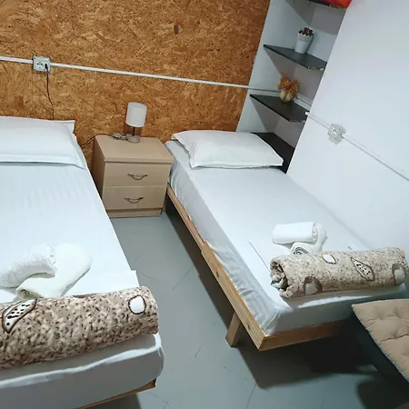Eva Duplex 4*